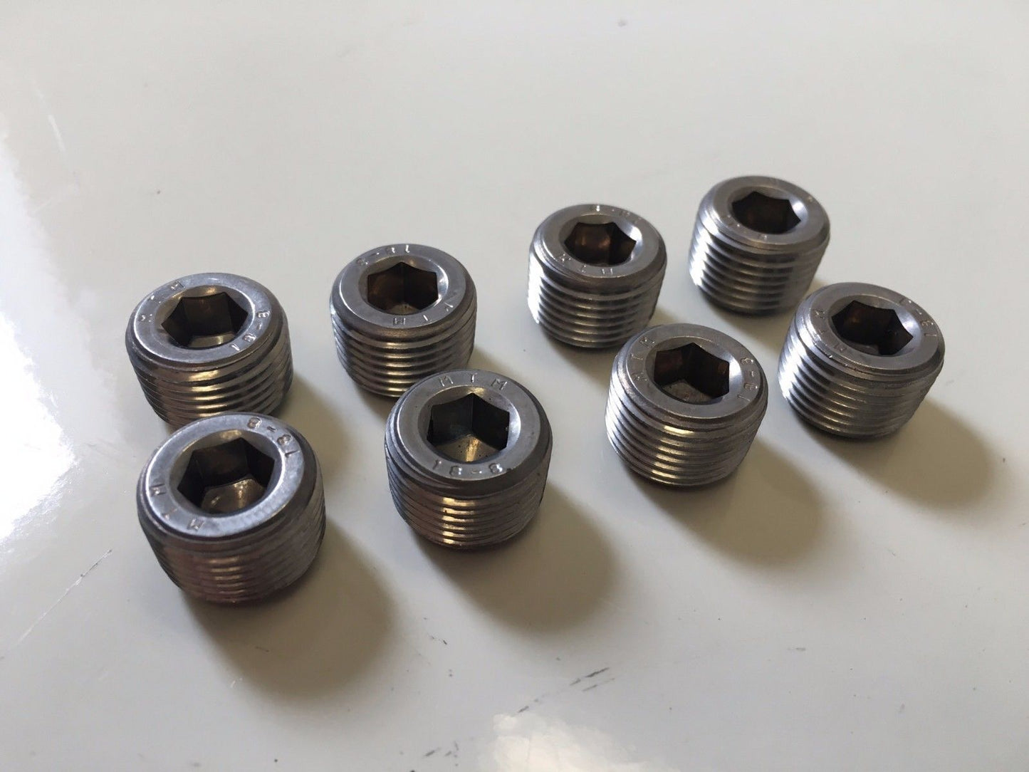 Socket Head Stainless Steel Pipe Plugs 3/8" NPT 8 Pieces