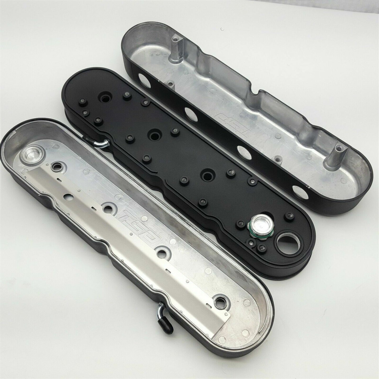 Black Finish Finned Aluminum 2 Piece  Valve Covers  for GM LS V8's